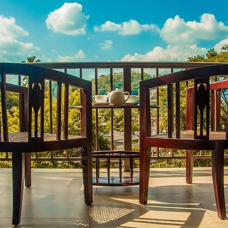 Aronka Homestay แคนดี้ ภายนอก รูปภาพ