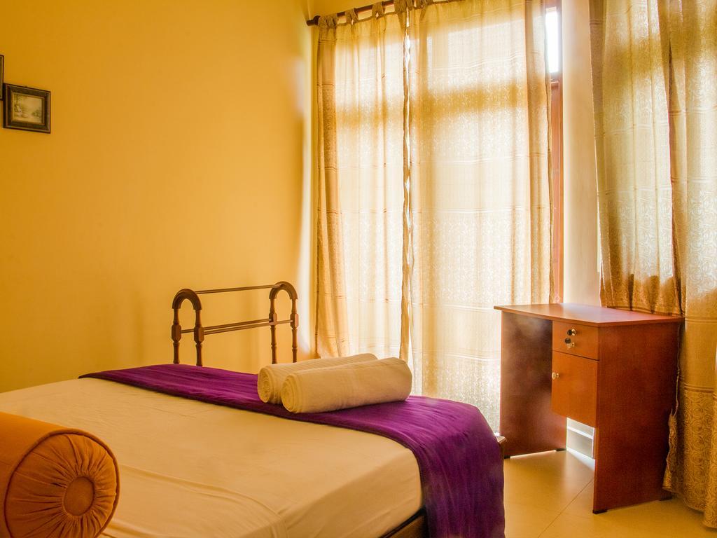 Aronka Homestay แคนดี้ ภายนอก รูปภาพ