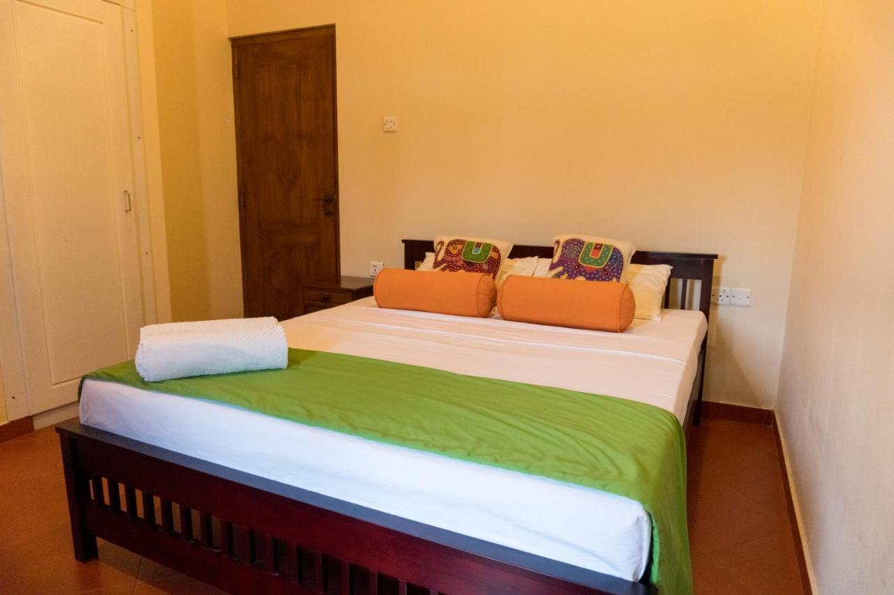 Aronka Homestay แคนดี้ ภายนอก รูปภาพ